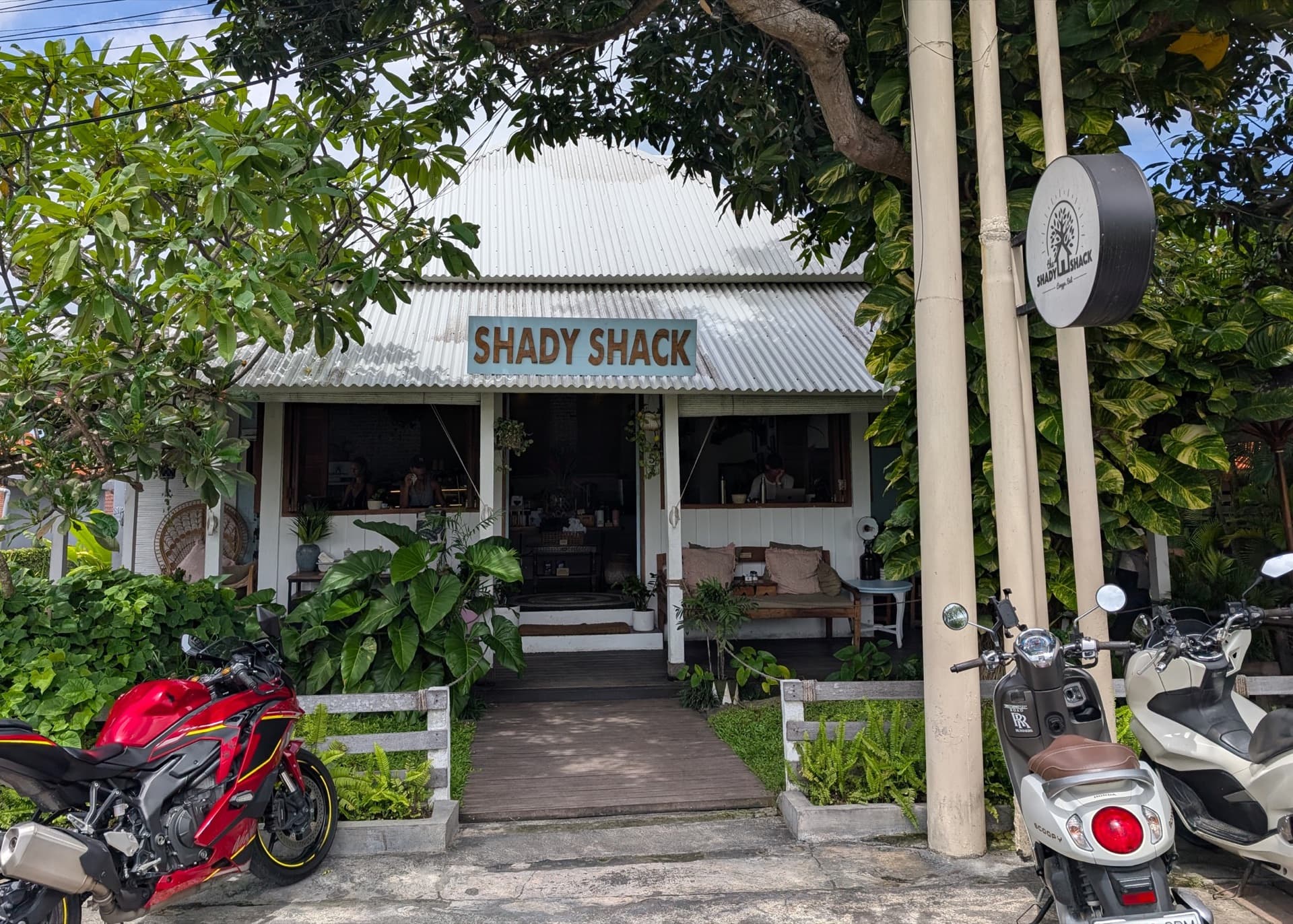 Cafe workspace in Canggu, Bali